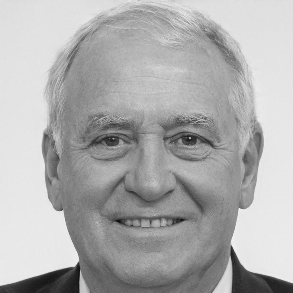 Korbinian Tresch, Senior Portfolio-Analyst